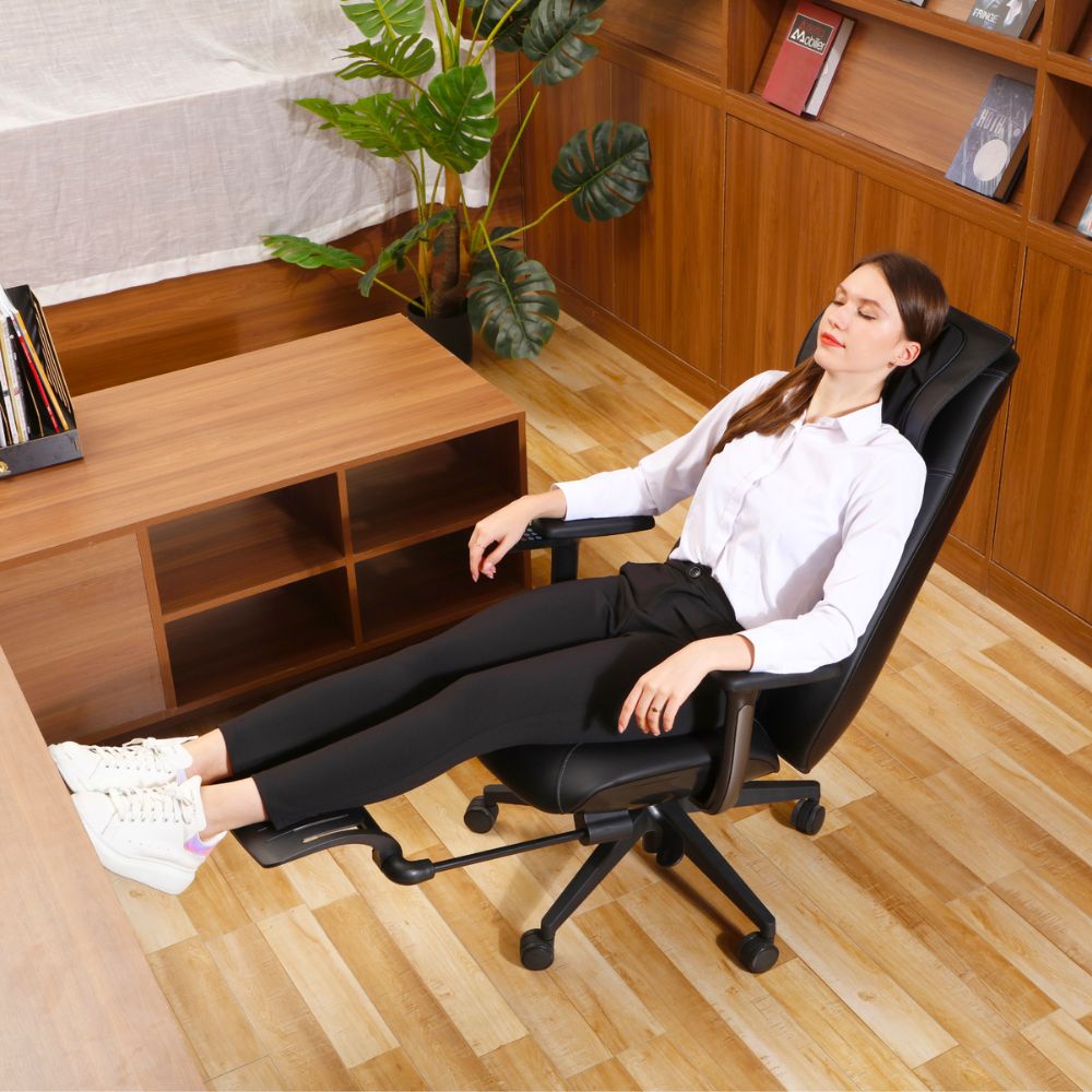 https://chillchair.com/cdn/shop/products/chill-chair-smart-massage-office-chair-931480_1024x1024.jpg?v=1702596144